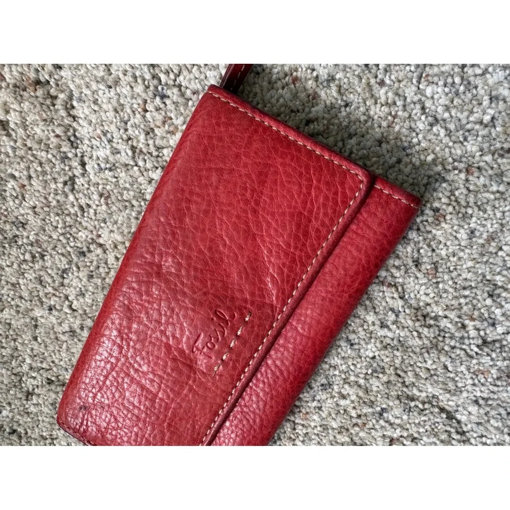 Fossil Womens Trifold Wallet Red Pebbled Genuine Leather Vintage Boho Classic